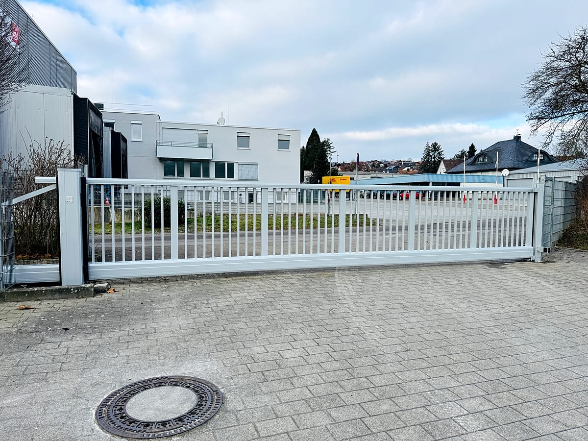 Tor- und Zaunanlagen / Drehkreuze